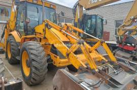 JCB, 4 CX